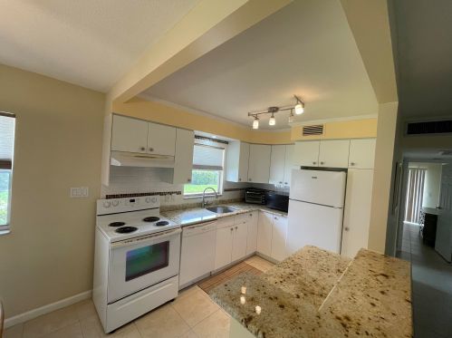 208 Valencia I, Delray Beach, FL 33446-2066