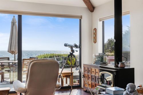 14240 Headlands Point Way, Mendocino CA  95460-9612 exterior