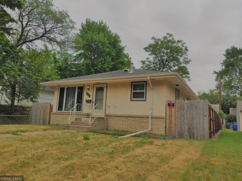 1882 Hoyt Ave, Saint Paul, MN 55119-4205