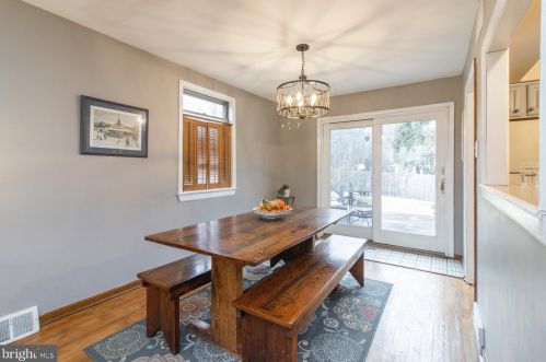 1611 Buttonwood Rd, Flourtown PA  19031-2202 exterior