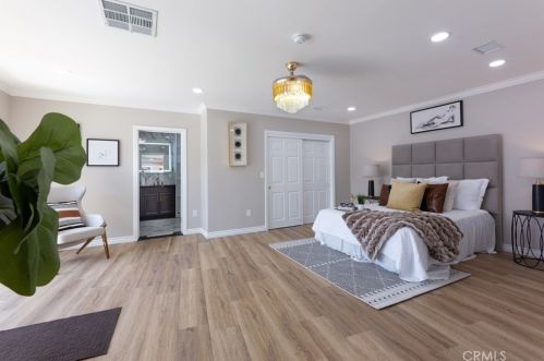 3841 Pacific Ave, Long Beach CA  90807-3227 exterior