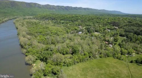 702 Richview Rd, Rileyville VA  22650-1739 exterior