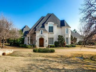 1854 Broken Bend Dr, Roanoke, TX 76262-8203