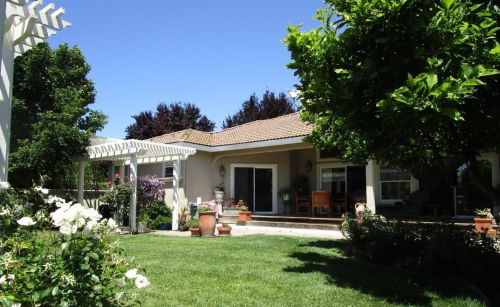 935 Union Rd, Hollister CA  95023-9117 exterior