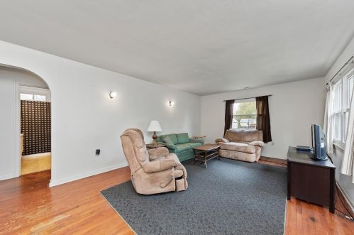 418 Home St, Brown County, OH 45121-1408