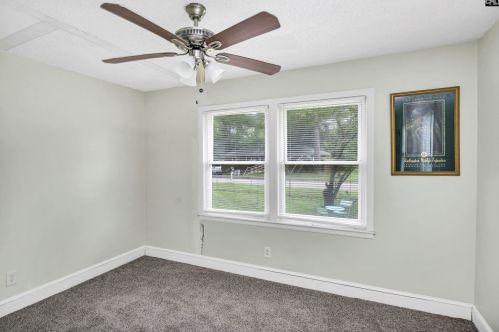 2614 Brookcliff Rd, Cayce-West Columbia SC  29033-4208 exterior