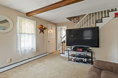 19 Pontiac Rd, South Kingstown RI  02882-1209 exterior