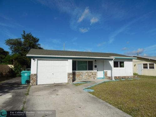 215 8th Ave, Boynton Beach, FL 33435-5631