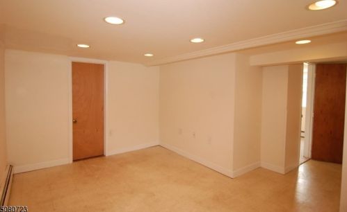 12 Tobyhanna Trl, Hopatcong NJ  07843-1024 exterior