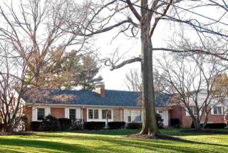 4346 Crestview Rd, Harrisburg, PA 17112-2009