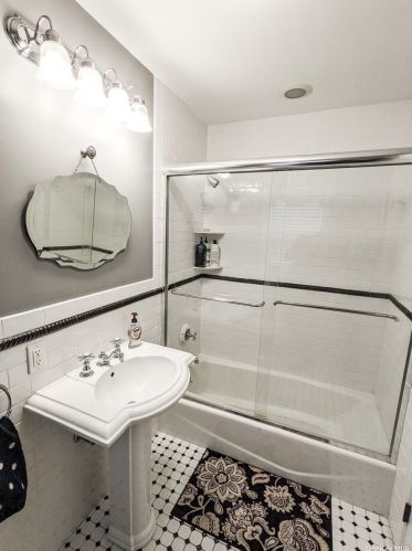 16 Lodge Ln, Miller Place NY  11764-1912 exterior