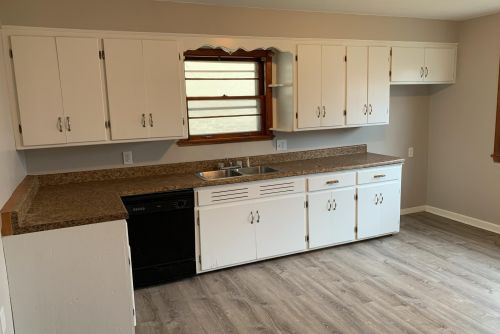 7423 Burleigh St, Milwaukee WI 53210-1031 exterior