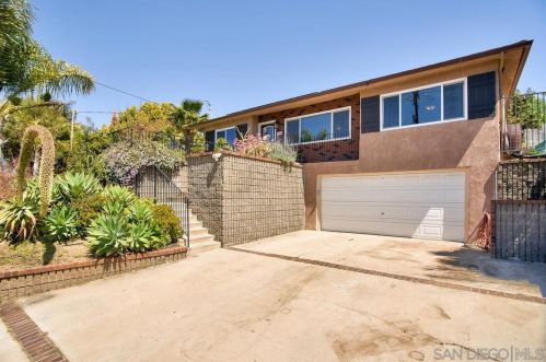 9231 Adlai Rd, Lakeside, CA 92040-4803