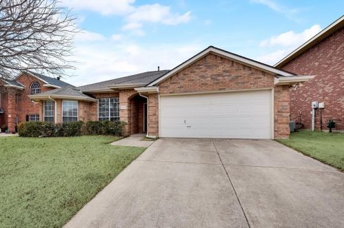1707 Country Walk Ln, St Paul, TX 75098-7771