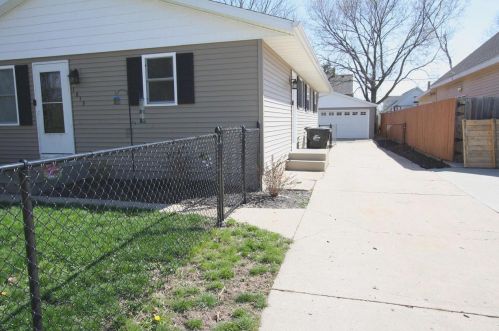 1613 Bluff St, Beloit WI  53511-3410 exterior