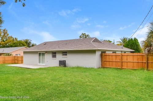 1865 Fairlane Dr, Titusville FL  32780-4689 exterior