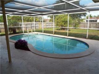 4531 Jackson St, Hollywood, FL 33021-7221