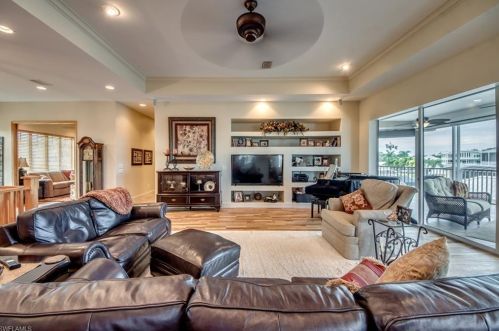 2159 Macadamia Ln, Saint James City FL  33956-2034 exterior