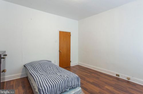 1815 Dudley St, Philadelphia PA 19145-2923 exterior