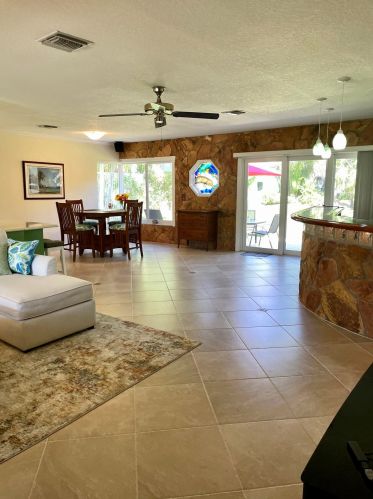 617 Allen Ave, Delray Beach FL  33483-6001 exterior
