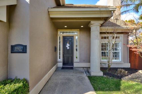 8965 Covey Ct, Elk Grove, CA 95624-4032