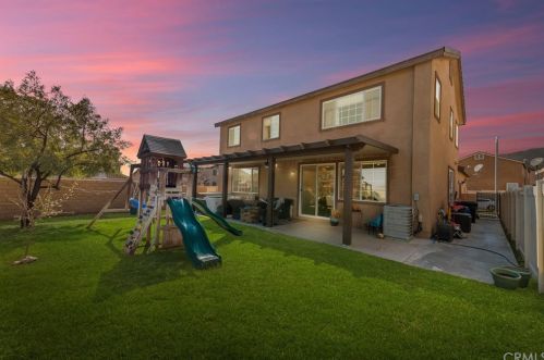 17923 Lacebark Ct, San Bernardino, CA 92407