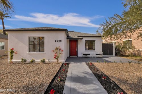 2538 9th St, Phoenix AZ  85006-1070 exterior