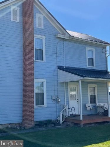 137 Baltimore St, Schellsburg, PA 15559-9008