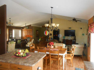 592 Buth Rd, Dousman, WI 53118-8850