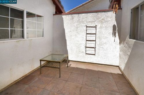 1982 Newport Dr, West Pittsburg CA  exterior