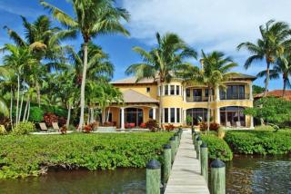 129 Point Cir, Jupiter, FL 33469-1928