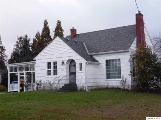 1835 Evergreen Ave, Salem, OR 97301-8103