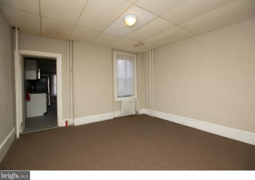 339 Moore St, Norristown PA 19401-5139 exterior