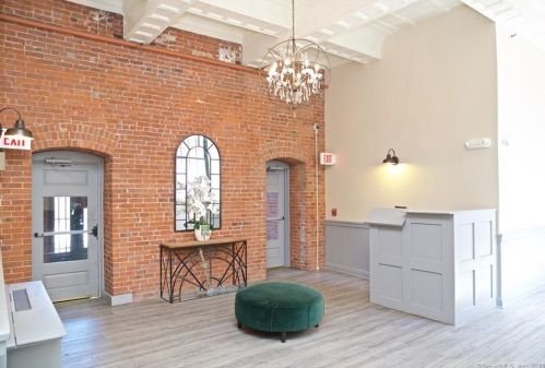 25 Grand St, Norwalk CT  06851-3521 exterior