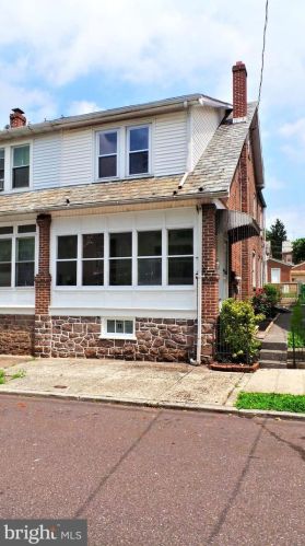 11 5th St, Pottstown, PA 19464-5223