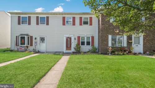 512 Valley Forge Rd, Lansdale, PA 19446-1957