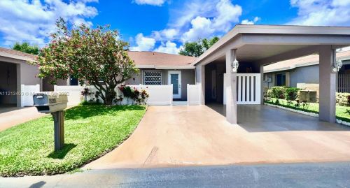 6851 Moonlit Dr, Delray Beach, FL 33446-1631