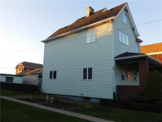 710 Vermont Ave, Glassport, PA 15045-1527