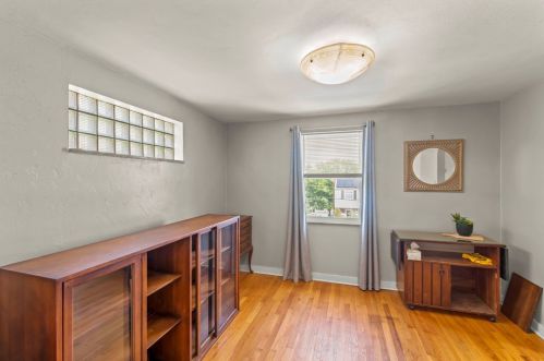 1646 Bellaire Pl, Pittsburgh, PA 15226-1912