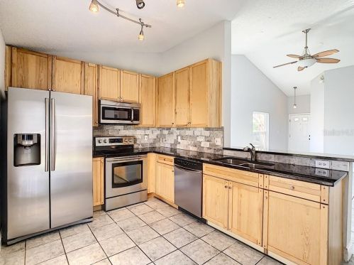 822 Mclean Ct, Orlando FL 32825-6367 exterior