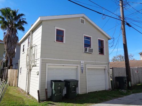 1404 26 St, Galveston TX 77550-7815 exterior