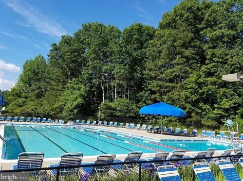 11164 Beaver Trail Ct, Herndon VA  20191-4319 exterior