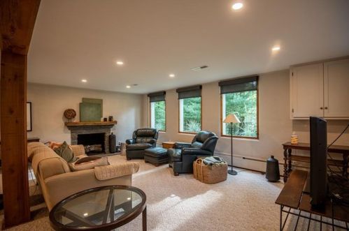 308 Mercer Rd, Greenville PA  16125-7802 exterior