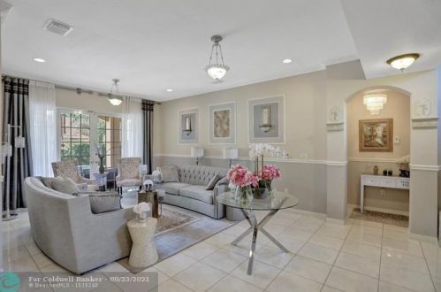 13451 21st St, Hollywood FL  33027-2671 exterior