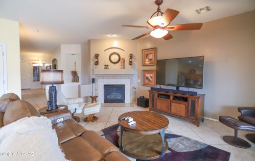 40143 Ridgeline Ct, Tucson, AZ 85739-1975