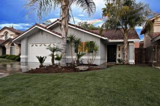 8824 Chance Ave, Fresno, CA 93720-1946