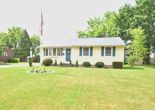 55 Debbie Dr, Southington, CT 06489-2757