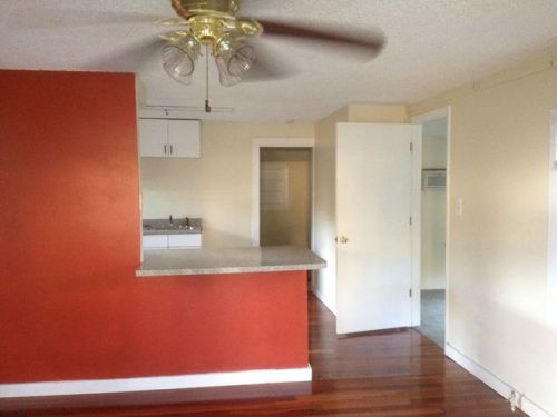 1438 Catherine St, Orlando, FL 32801-4206