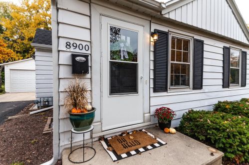 8900 Dakota St, Milwaukee, WI 53227-3730