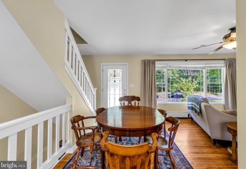 16 Bayberry Rd, Princeton NJ  08540-7417 exterior